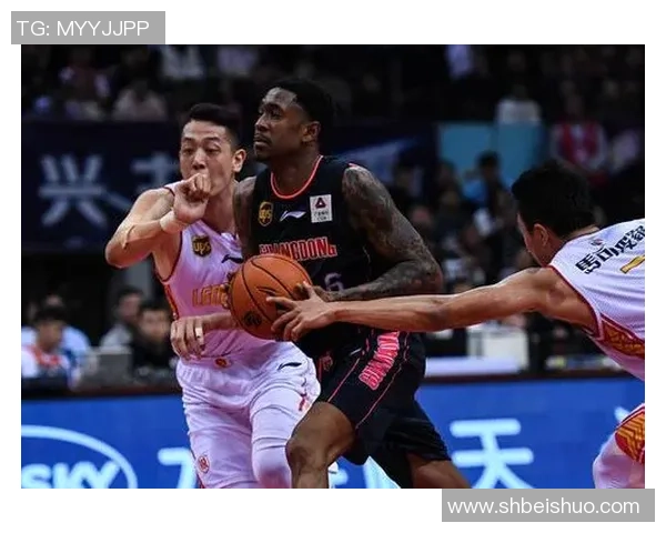 深圳篮球队灵活性引发热议球迷观点各异赛季表现成焦点